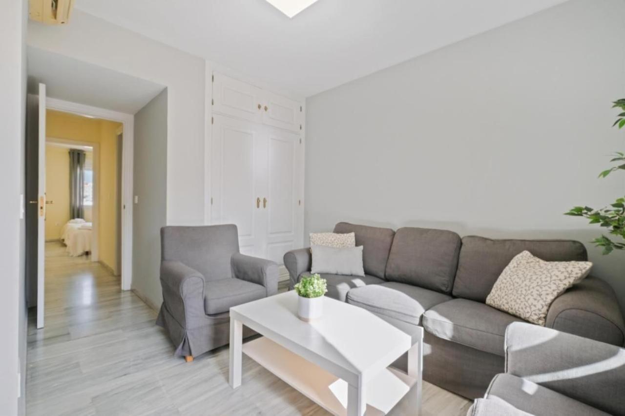 Apartamento En Calle Cuarteles De Dos Habitaciones Malaga Exterior photo